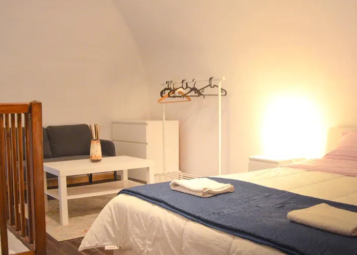 Manzoni 10 Apartament